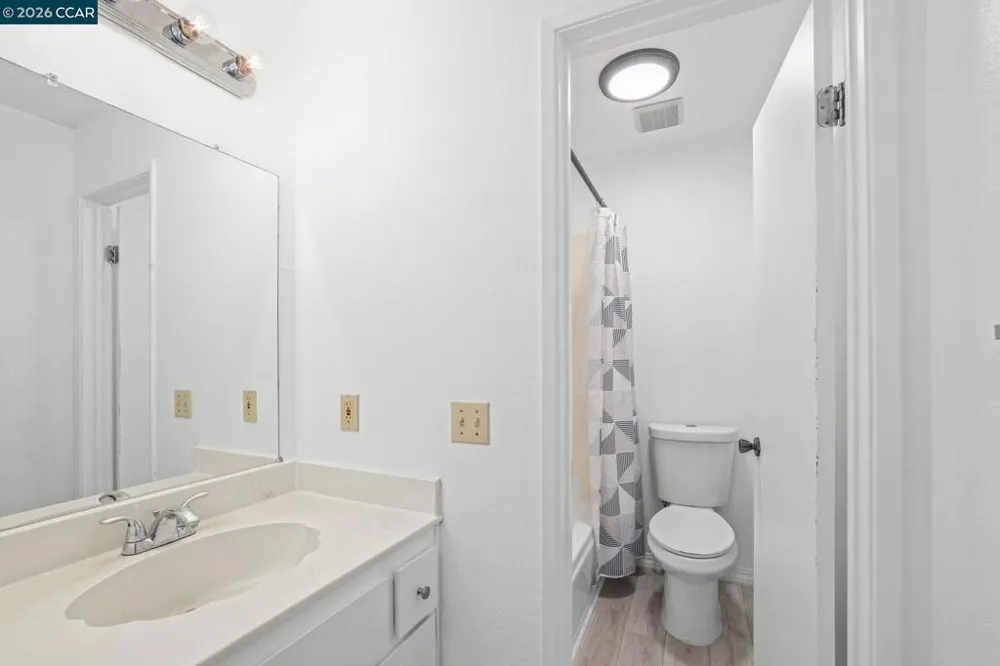 5065 Valley Crest Dr #242 Concord, CA 94521