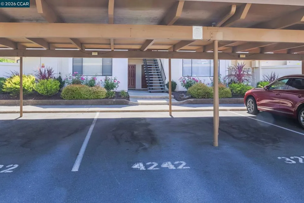 5065 Valley Crest Dr #242 Concord, CA 94521