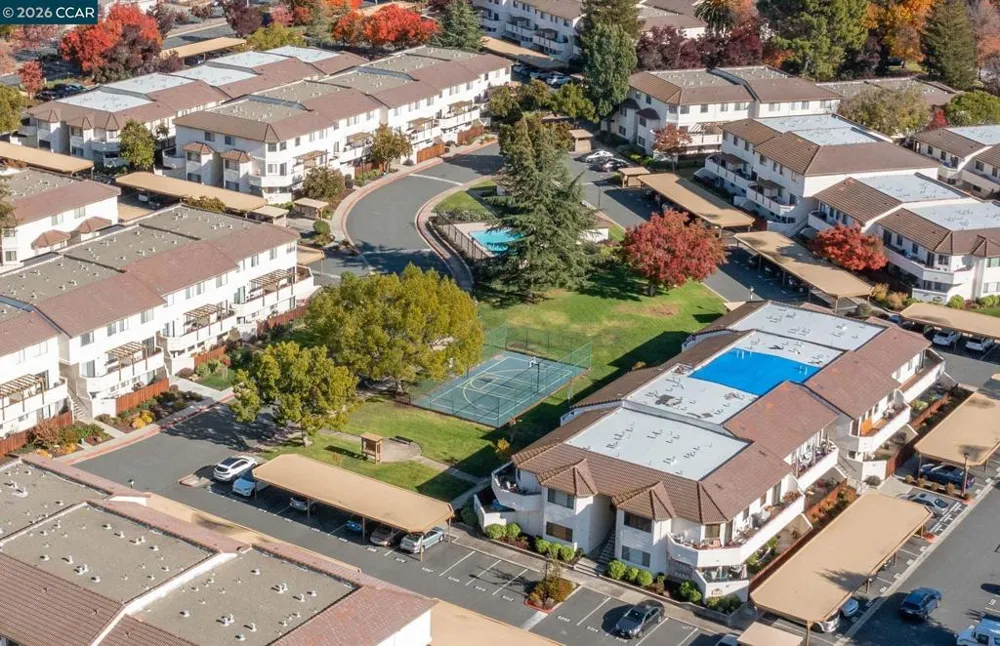 5065 Valley Crest Dr #242 Concord, CA 94521
