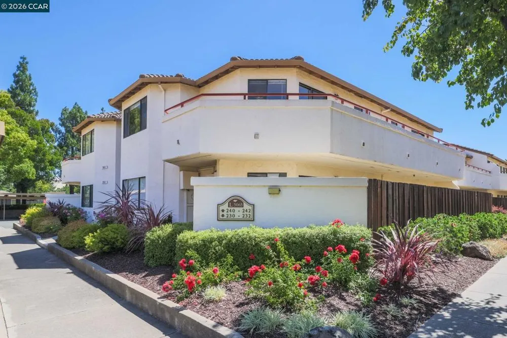 5065 Valley Crest Dr #242 Concord, CA 94521