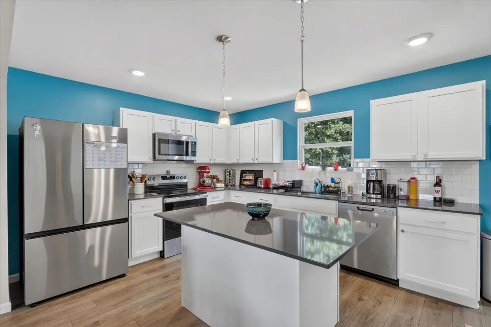 10335 Craven Way Galesburg, MI 49053