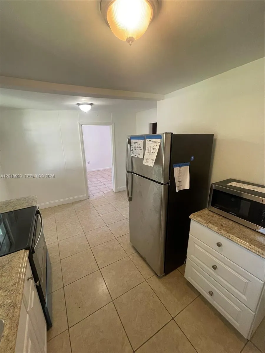 453 SW 19th Rd #Rear Miami, FL 33129