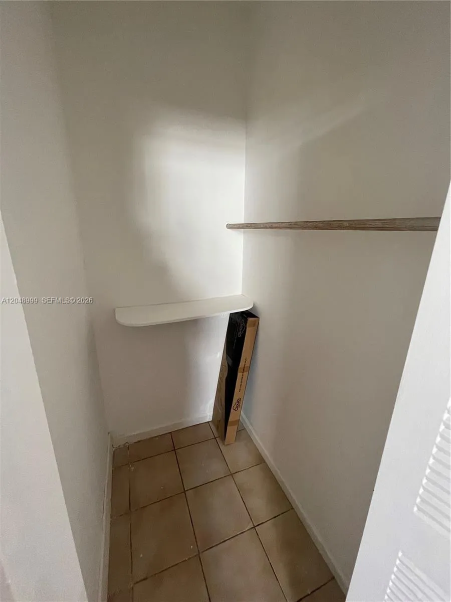 453 SW 19th Rd #Rear Miami, FL 33129