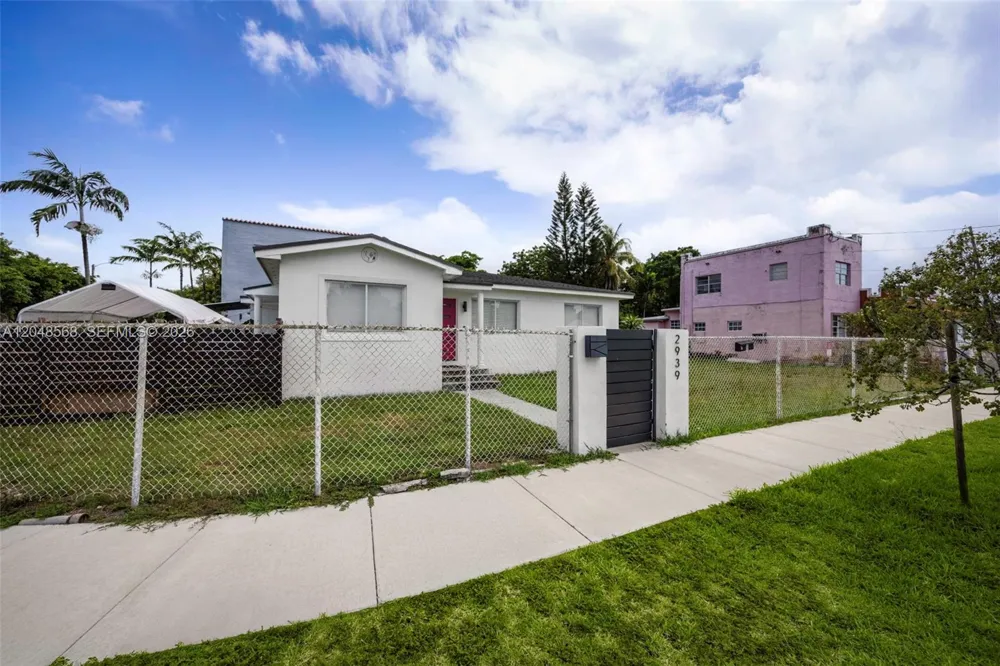SW 5th St Miami, FL 33135