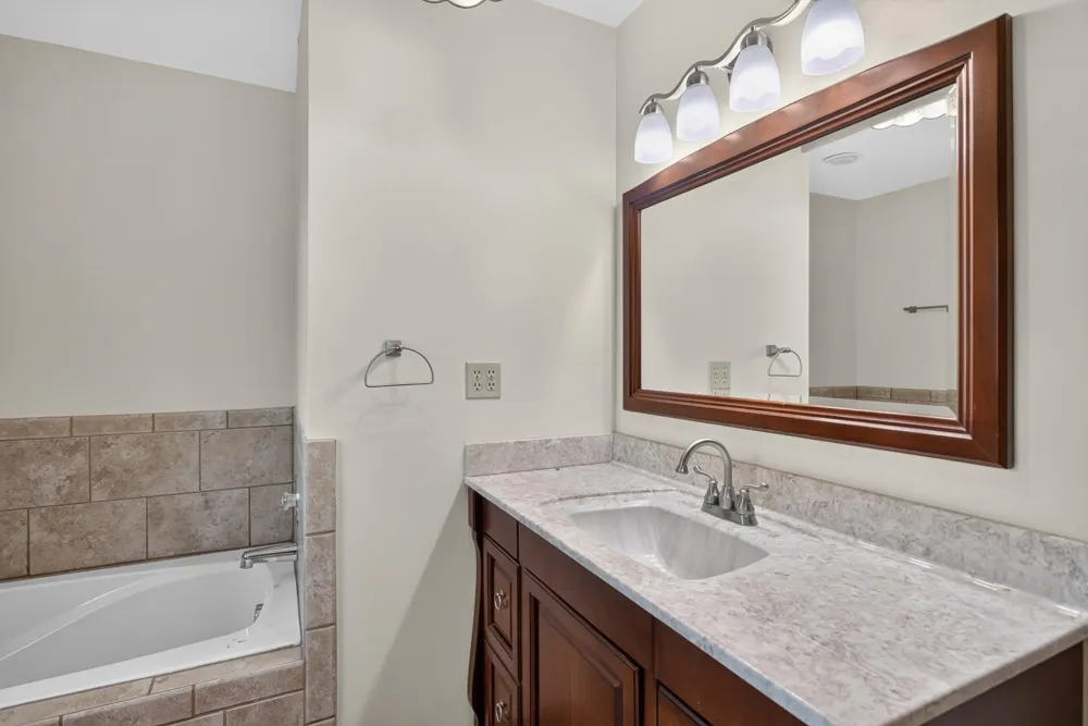 4001 Hoyer Road Napoleon Township, MI 49201
