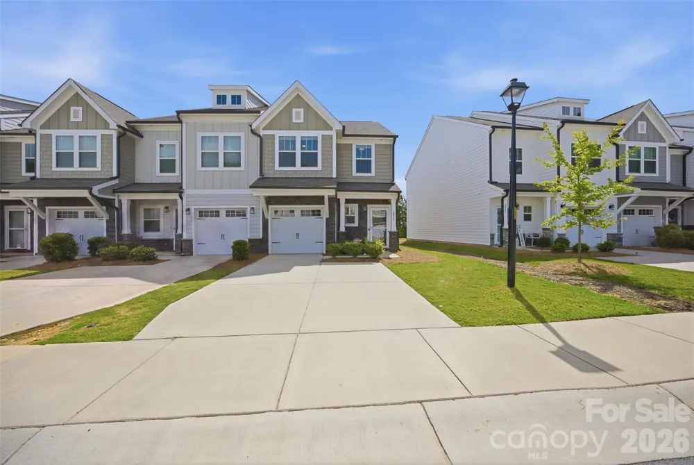 2037 Crooked Oak Lane York, SC 29745