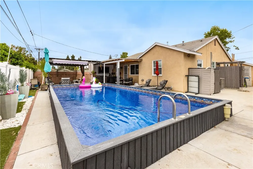 11015 Santa Gertrudes Whittier, CA 90604