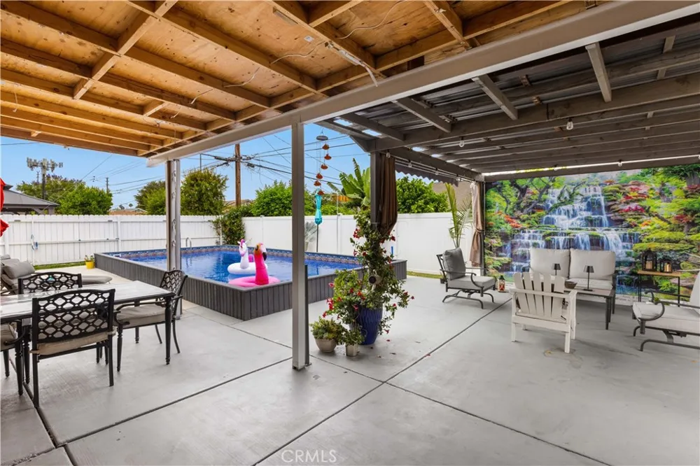 11015 Santa Gertrudes Whittier, CA 90604