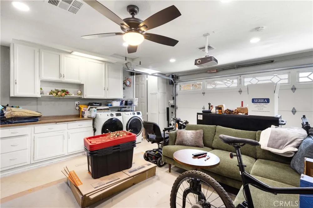 11015 Santa Gertrudes Whittier, CA 90604