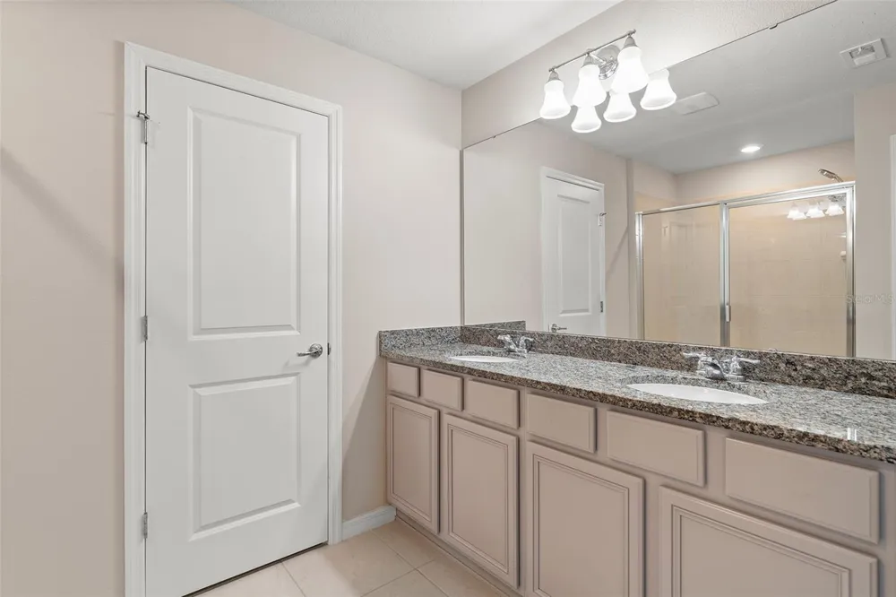 5046 WALKER STREET St Cloud, FL 34771
