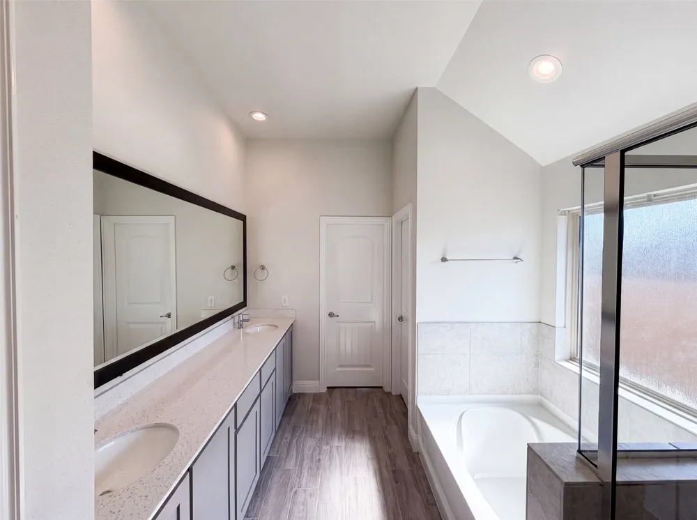 1530 Woodmere Drive Krum, TX 76249