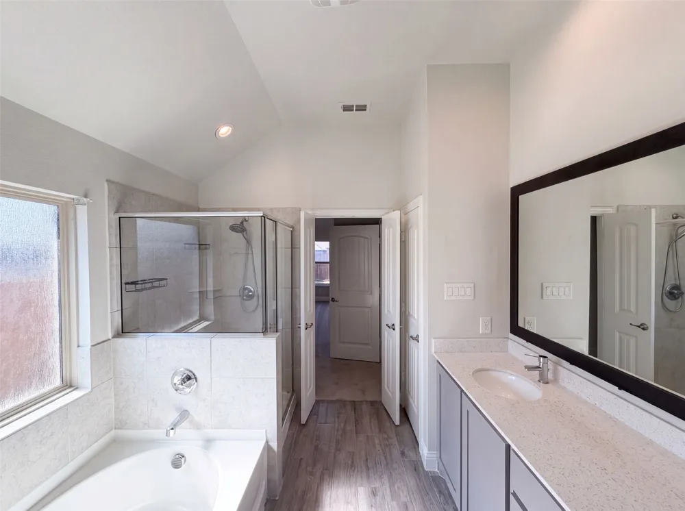 1530 Woodmere Drive Krum, TX 76249