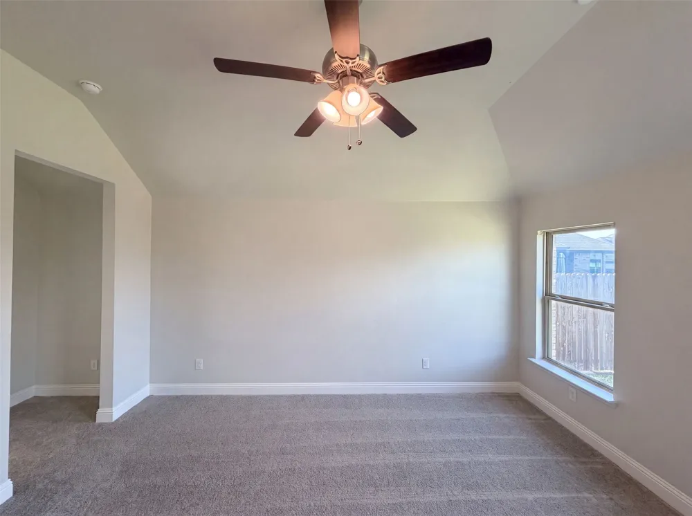 1530 Woodmere Drive Krum, TX 76249