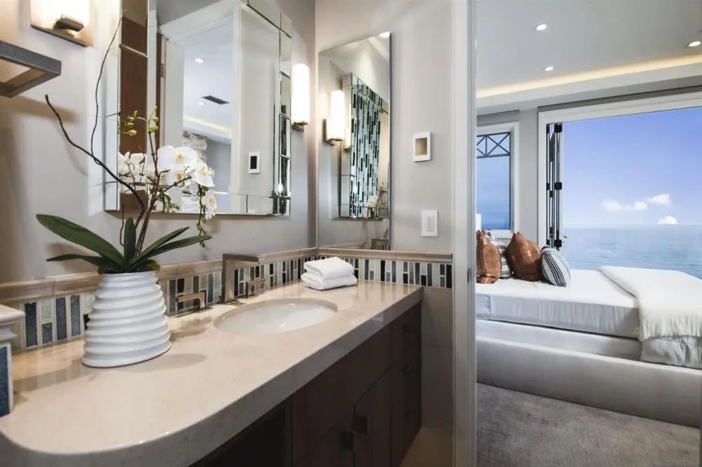 824 Neptune Ave Encinitas, CA 92024