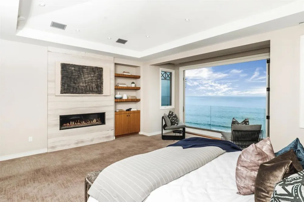 824 Neptune Ave Encinitas, CA 92024