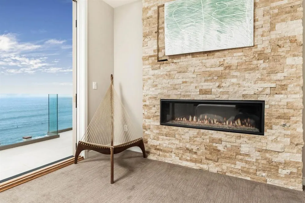 824 Neptune Ave Encinitas, CA 92024