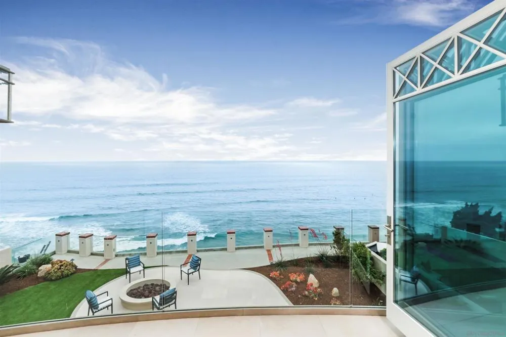 824 Neptune Ave Encinitas, CA 92024