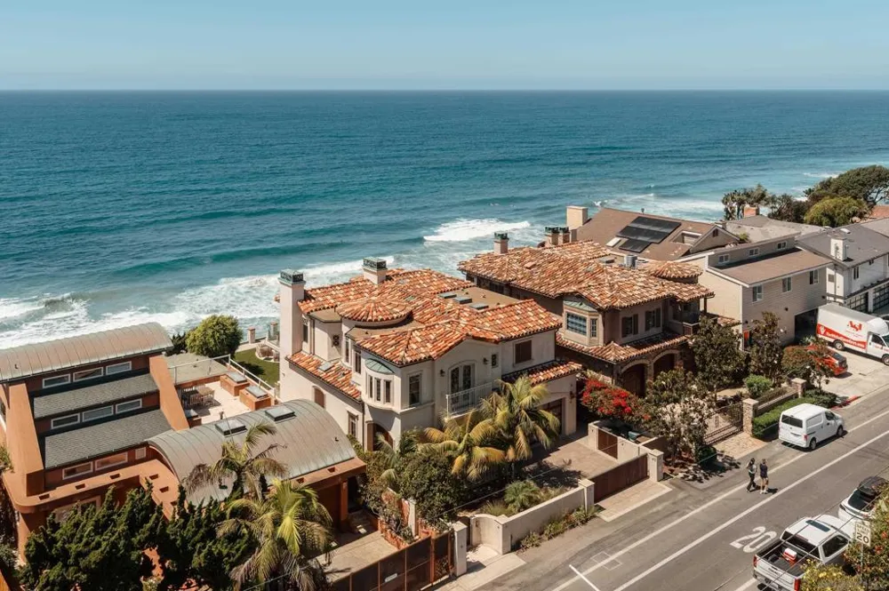 824 Neptune Ave Encinitas, CA 92024