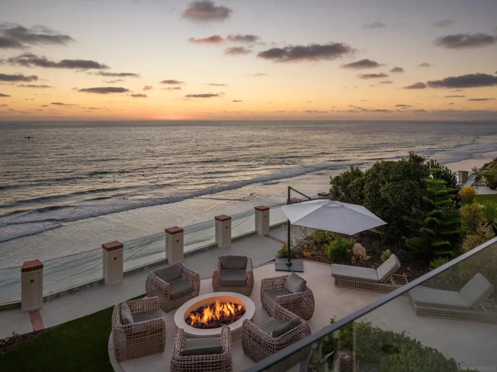 824 Neptune Ave Encinitas, CA 92024