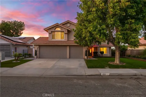 4561 Grandview