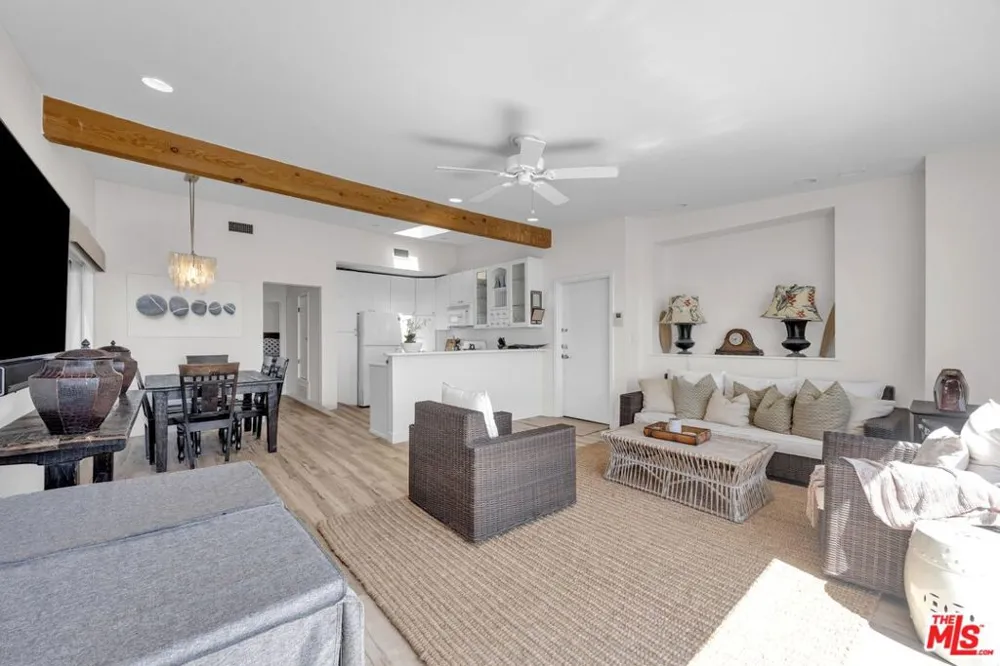 25444 Malibu Road Malibu, CA 90265