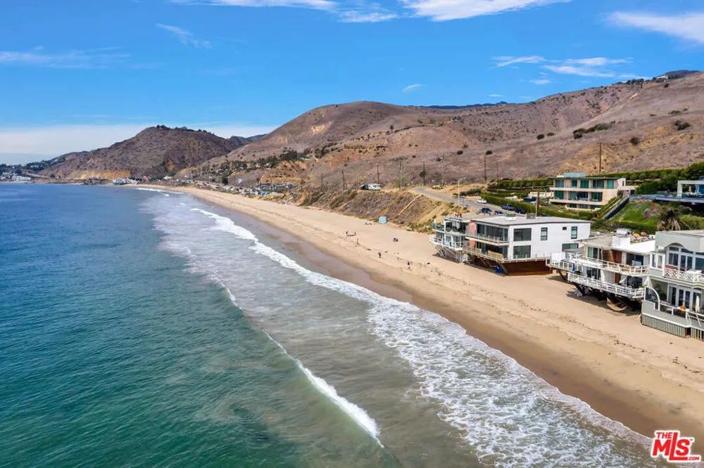 25444 Malibu Road Malibu, CA 90265