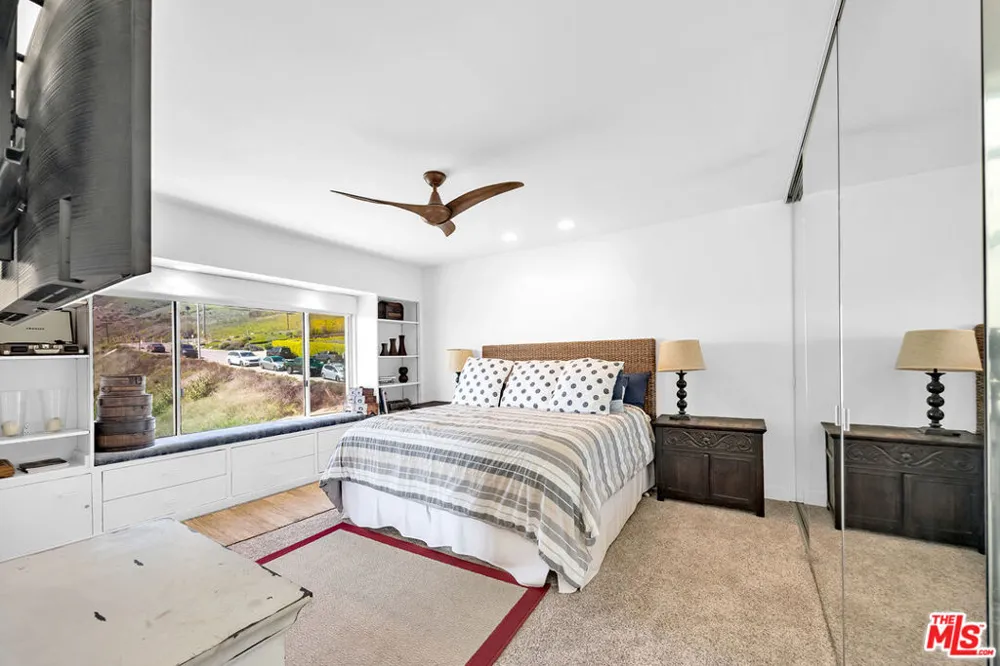25444 Malibu Road Malibu, CA 90265