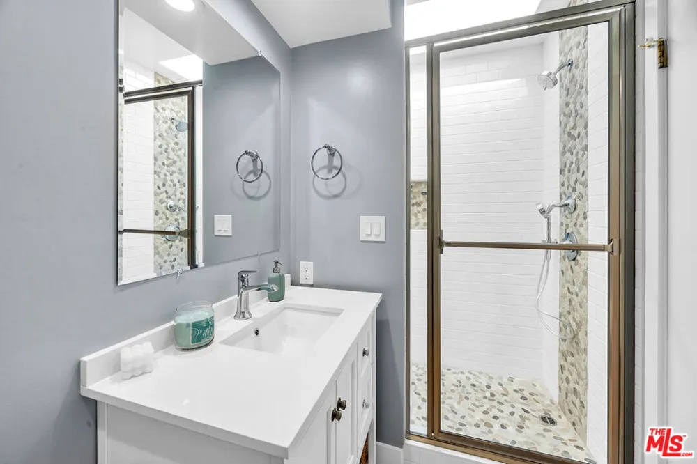 25444 Malibu Road Malibu, CA 90265