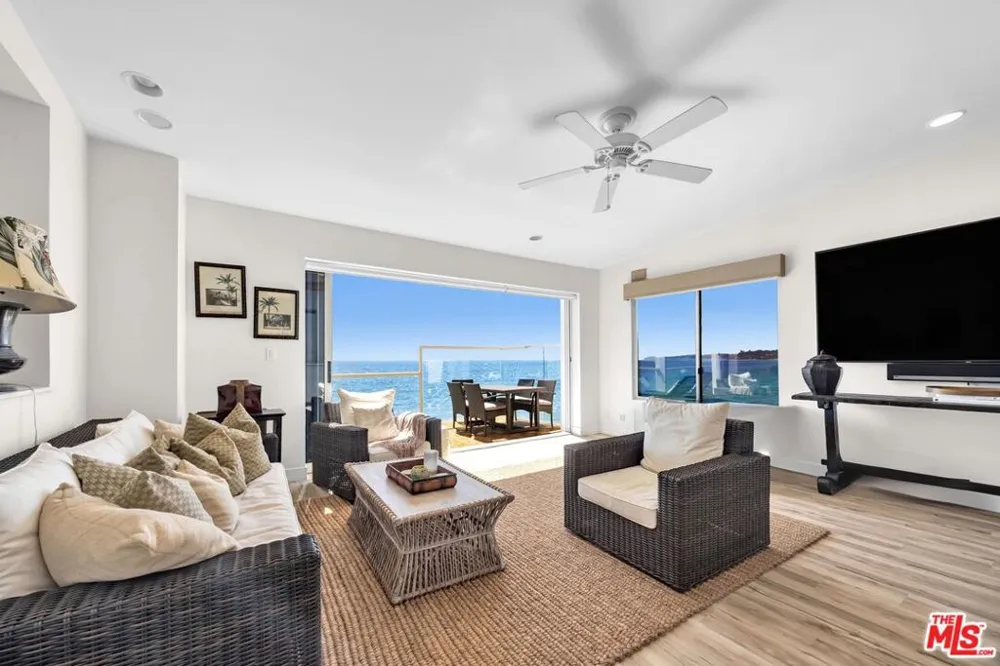 25444 Malibu Road Malibu, CA 90265