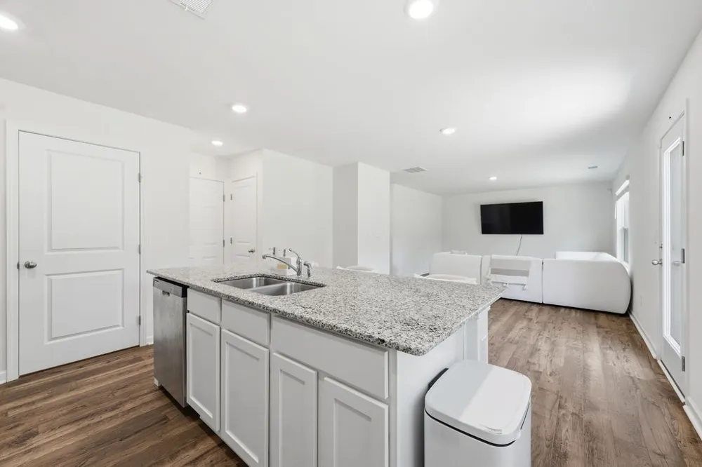 5 Draft St Rossville, GA 30741