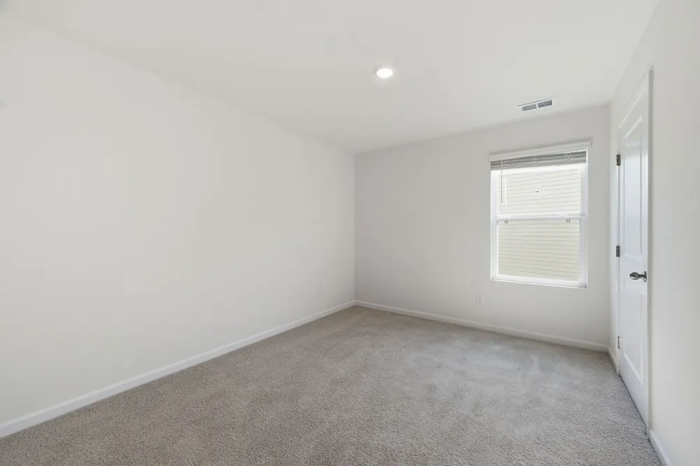 5 Draft St Rossville, GA 30741