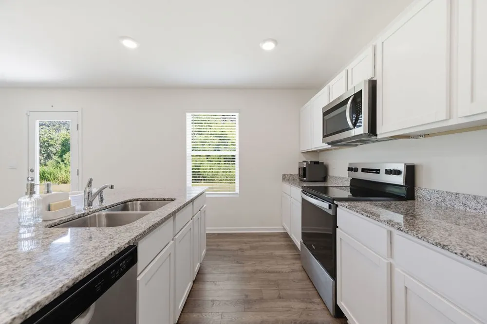 5 Draft St Rossville, GA 30741