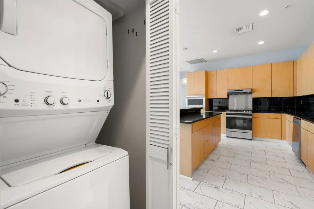 555 E 5th Street #527 Austin, TX 78701