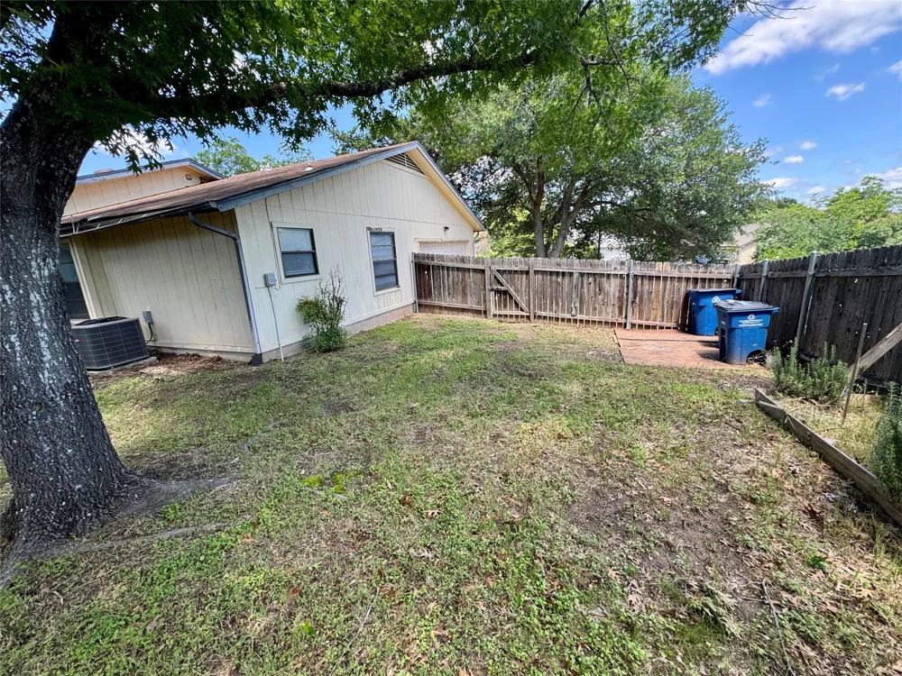 7206 Smokey Hill Road Austin, TX 78736