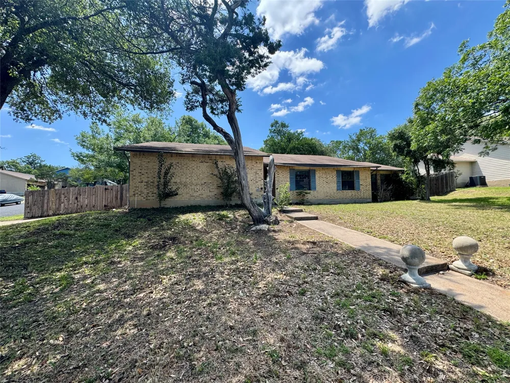 7206 Smokey Hill Road Austin, TX 78736