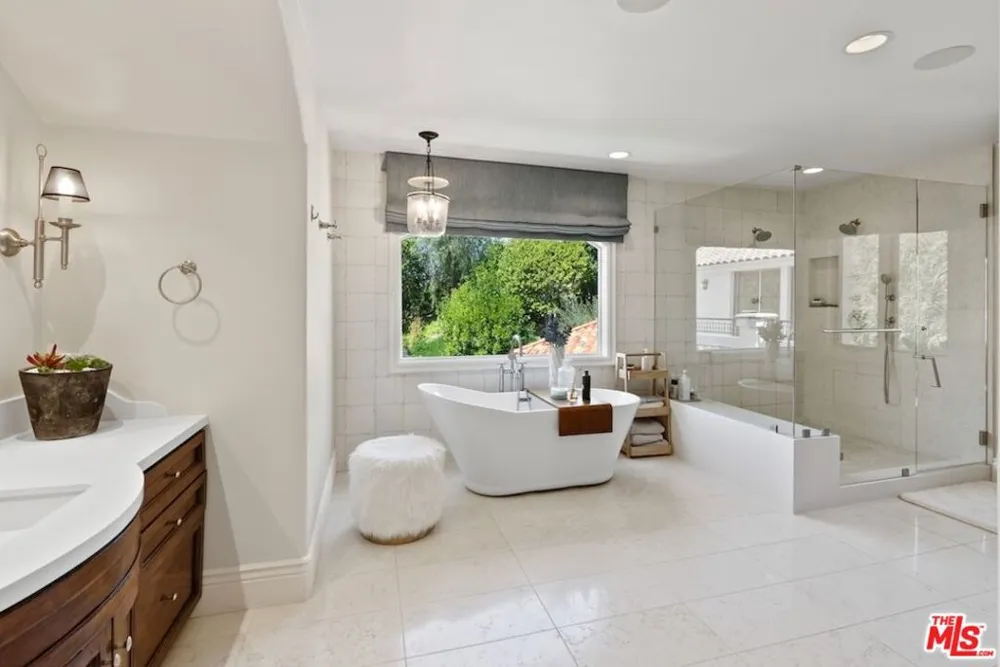 23593 Park South Street Calabasas, CA 91302