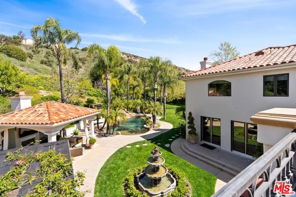 23593 Park South Street Calabasas, CA 91302
