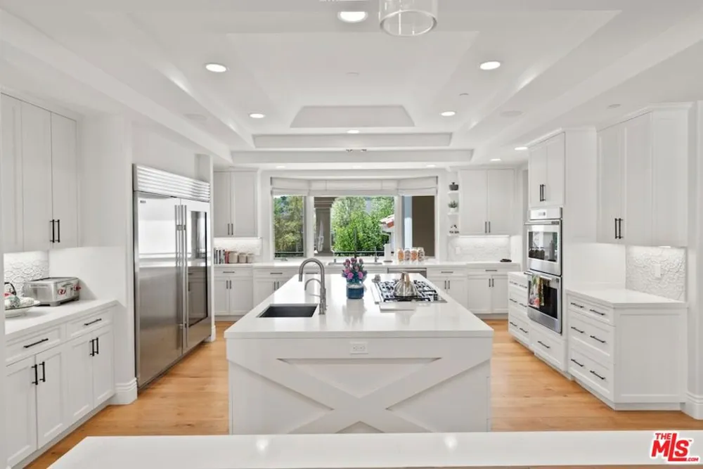 23593 Park South Street Calabasas, CA 91302