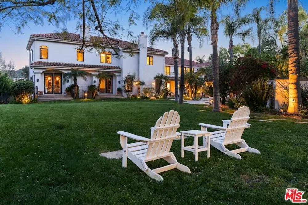 23593 Park South Street Calabasas, CA 91302