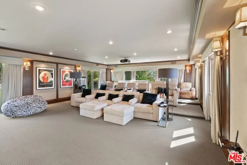 23593 Park South Street Calabasas, CA 91302