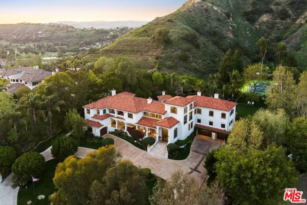 23593 Park South Street Calabasas, CA 91302