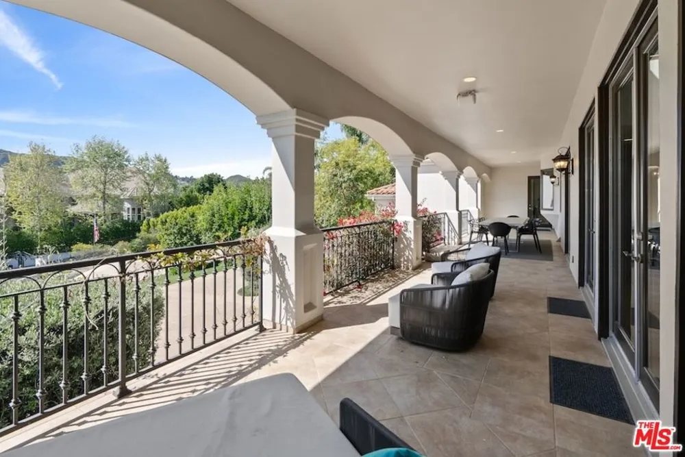 23593 Park South Street Calabasas, CA 91302
