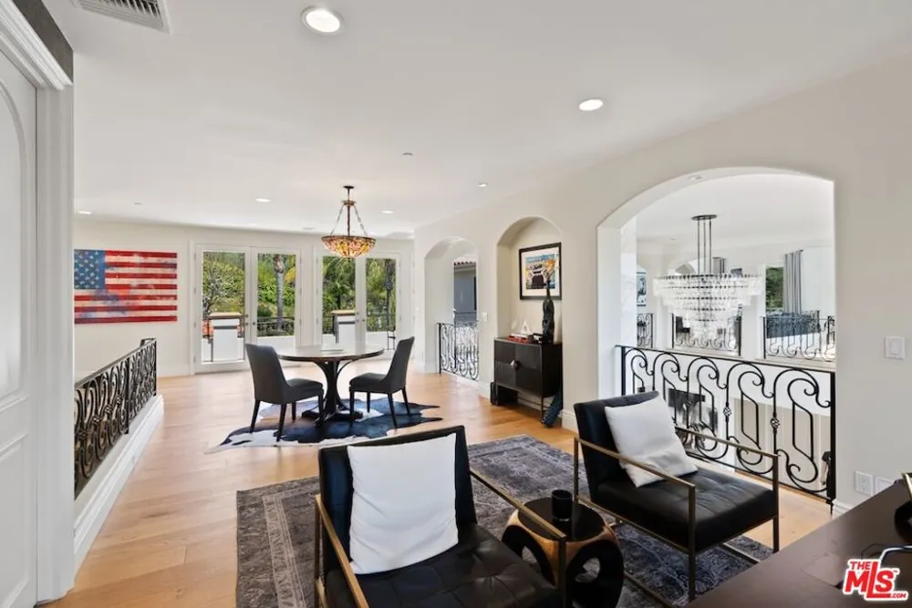 23593 Park South Street Calabasas, CA 91302