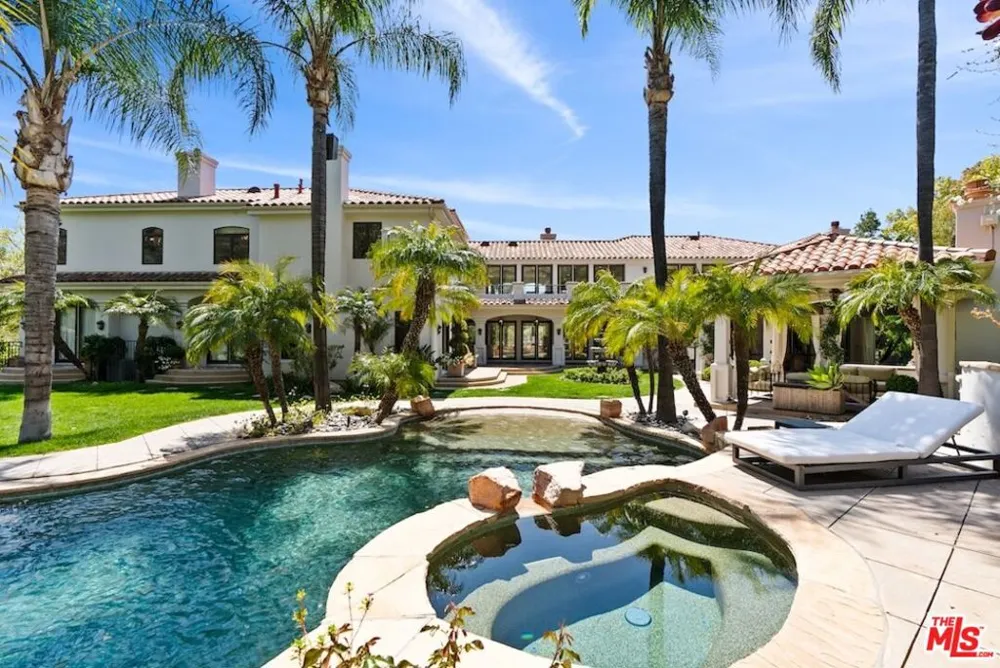 23593 Park South Street Calabasas, CA 91302