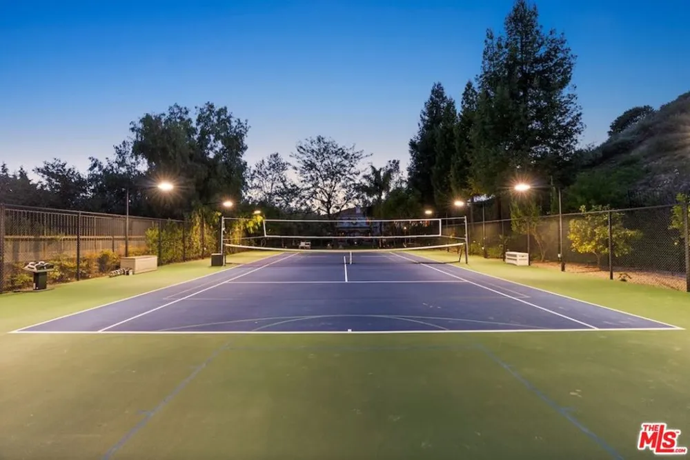23593 Park South Street Calabasas, CA 91302