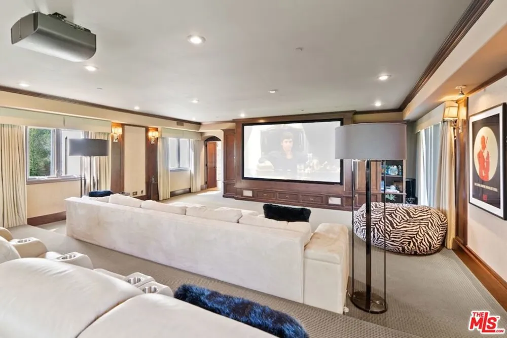 23593 Park South Street Calabasas, CA 91302