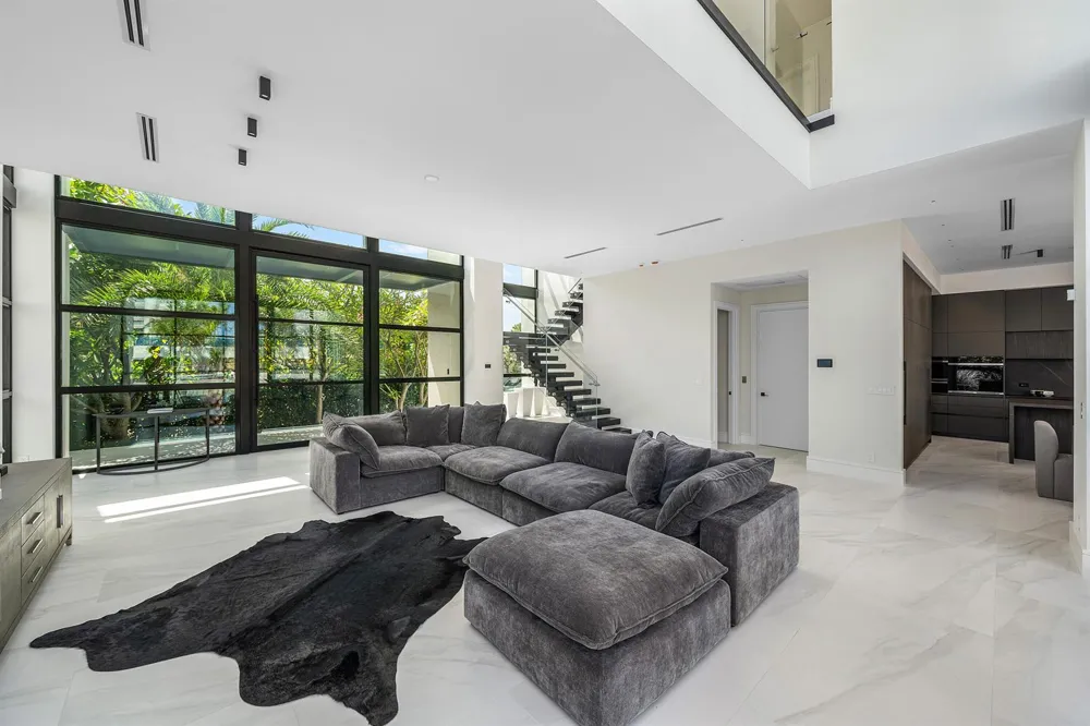 1670 E Terra Mar Drive Lauderdale By The Sea, FL 33062