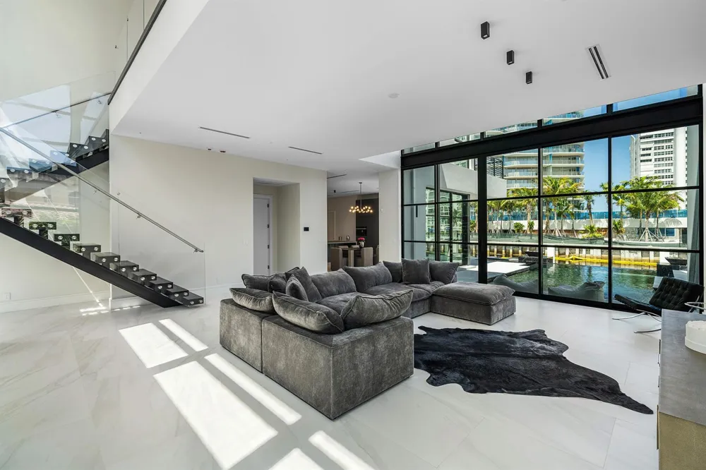 1670 E Terra Mar Drive Lauderdale By The Sea, FL 33062