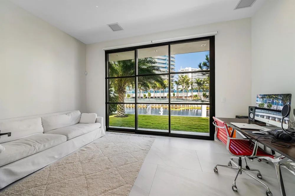 1670 E Terra Mar Drive Lauderdale By The Sea, FL 33062