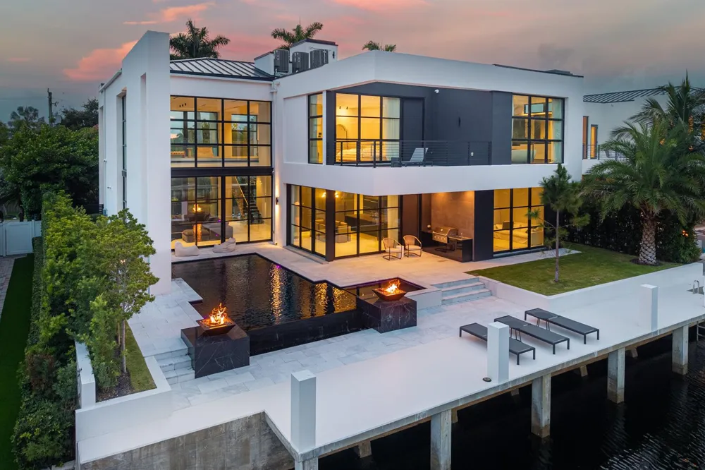 1670 E Terra Mar Drive Lauderdale By The Sea, FL 33062